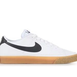 Nike women White and Black Sneakers with Gum Sole court legacy
